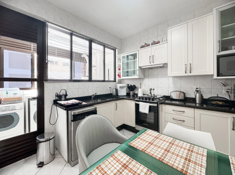 Apartamento no Centro com 04 dormitórios, sendo 01 suítes e 3 vagas: 10ª foto da galeria de imagens do imóvel