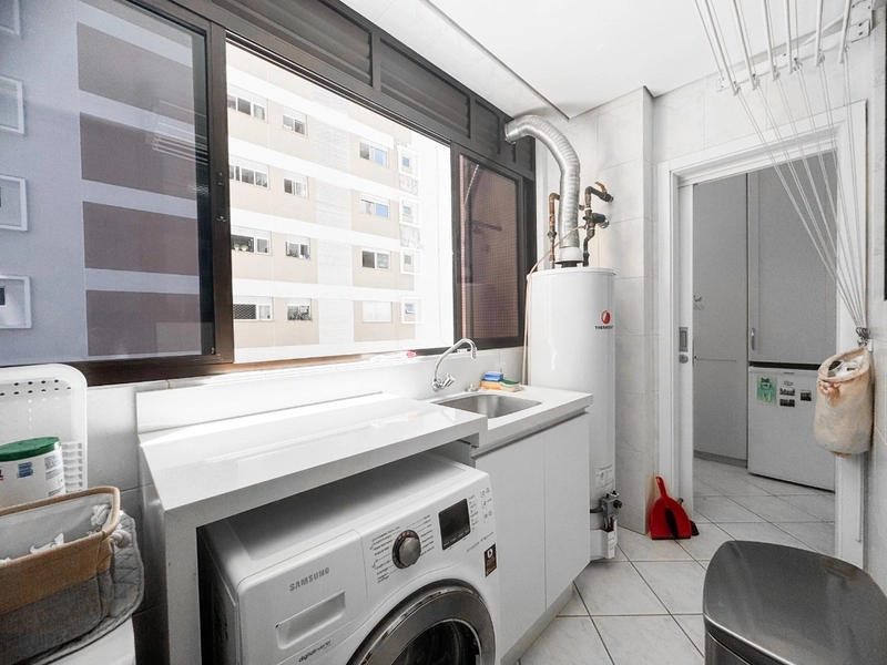 Apartamento no Centro com 04 dormitórios, sendo 01 suítes e 3 vagas: 11ª foto da galeria de imagens do imóvel