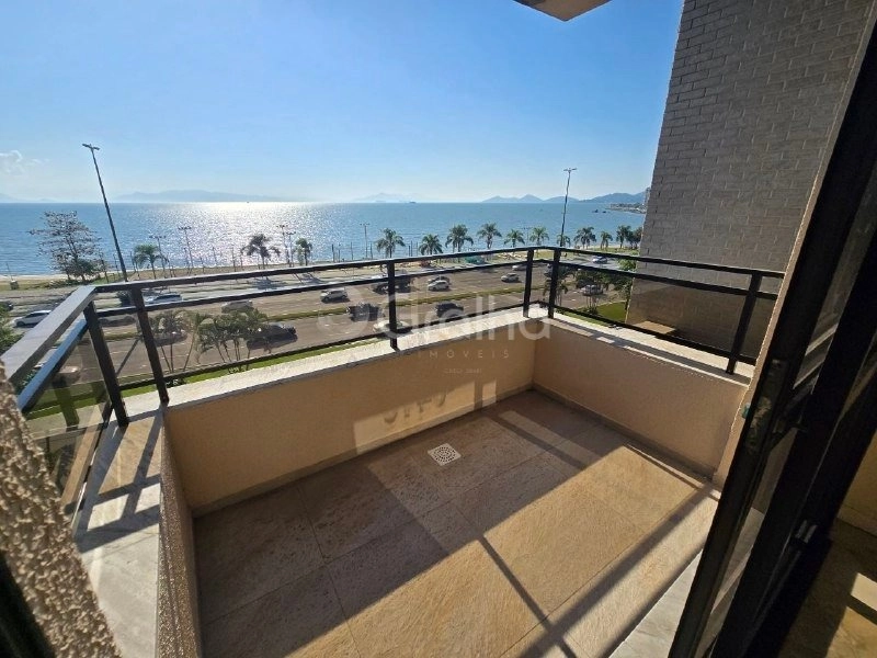 Apartamento no Centro com 4 dormitórios, sendo 2 suítes e 2 vagas: 6ª foto da galeria de imagens do imóvel