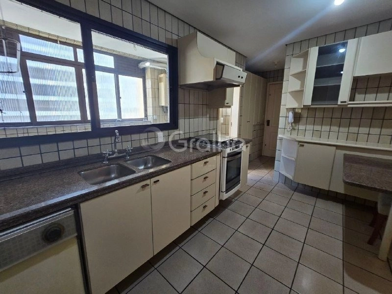 Apartamento no Centro com 4 dormitórios, sendo 2 suítes e 2 vagas: 26ª foto da galeria de imagens do imóvel