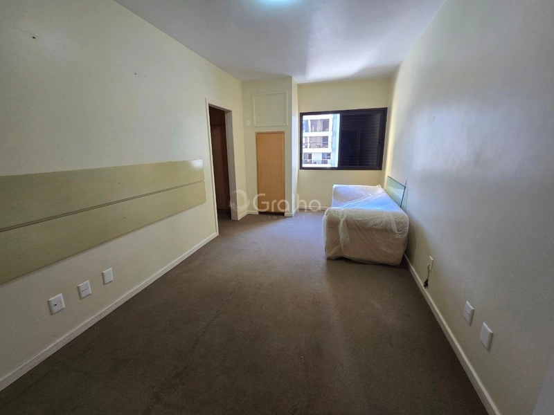 Apartamento no Centro com 4 dormitórios, sendo 2 suítes e 2 vagas: 18ª foto da galeria de imagens do imóvel