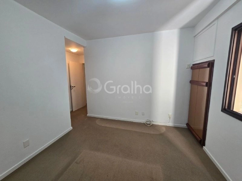 Apartamento no Centro com 4 dormitórios, sendo 2 suítes e 2 vagas: 35ª foto da galeria de imagens do imóvel