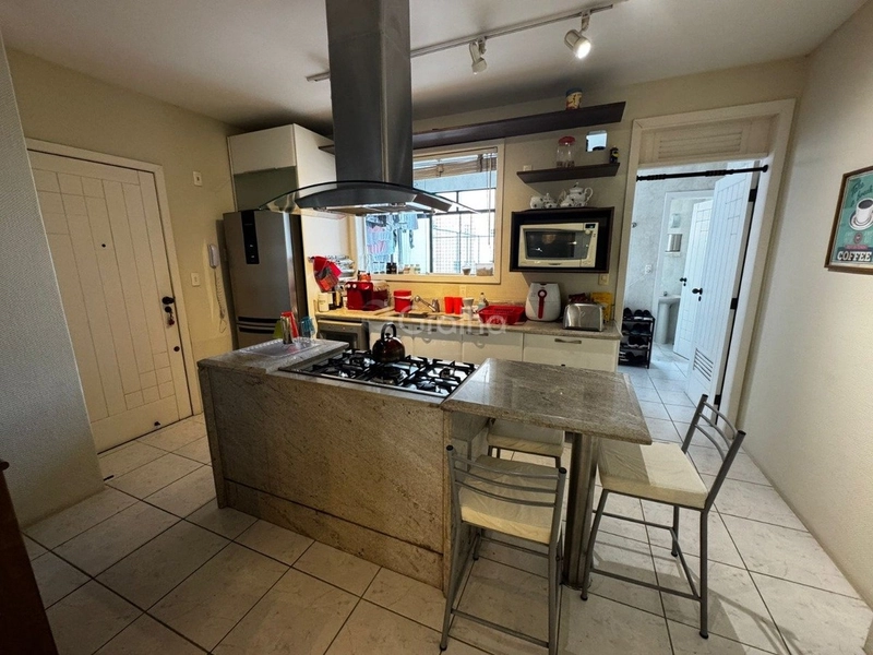 Apartamento no Centro com 3 suítes 2 vagas e Hobby box - 172 m²: 7ª foto da galeria de imagens do imóvel