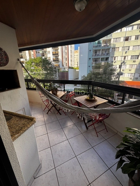 Apartamento no Centro com 3 suítes 2 vagas e Hobby box - 172 m²: 3ª foto da galeria de imagens do imóvel