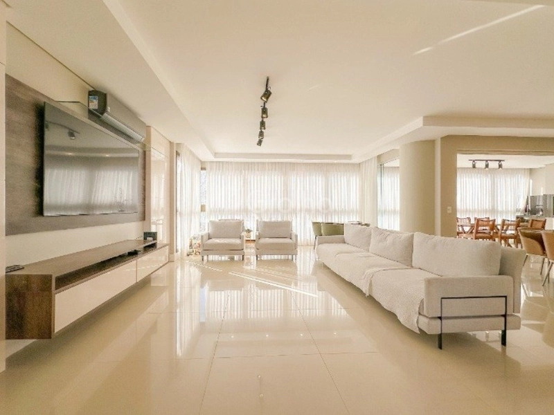 Apartamento no Centro de 256m² com 4 suítes e 4 vagas: 5ª foto da galeria de imagens do imóvel