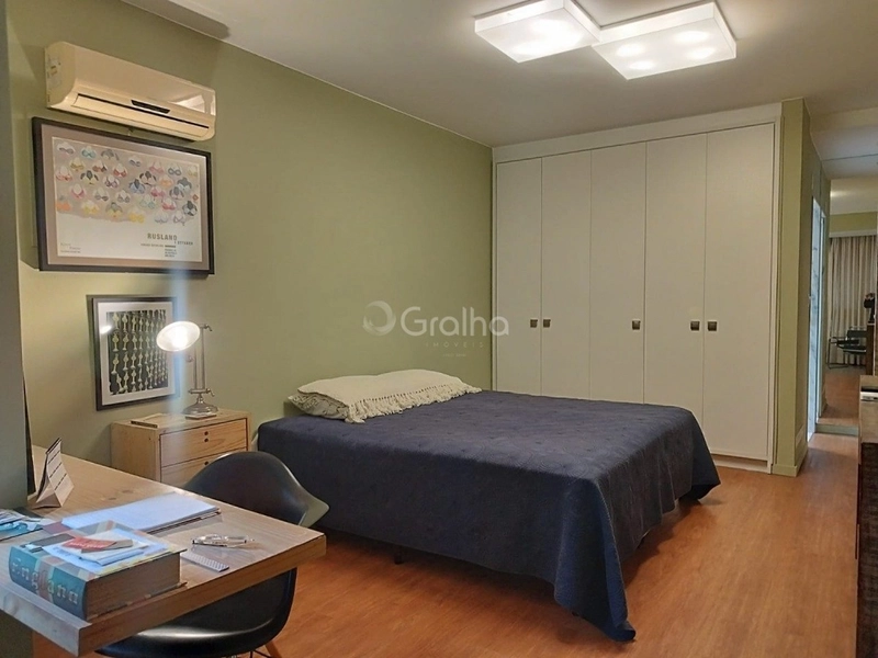Apartamento no Centro com 5 dormitórios, sendo 2 suíte e 2 vagas: 22ª foto da galeria de imagens do imóvel