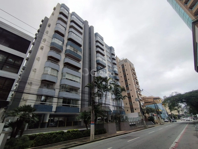 Apartamento no Centro com 5 dormitórios, sendo 2 suíte e 2 vagas: 33ª foto da galeria de imagens do imóvel