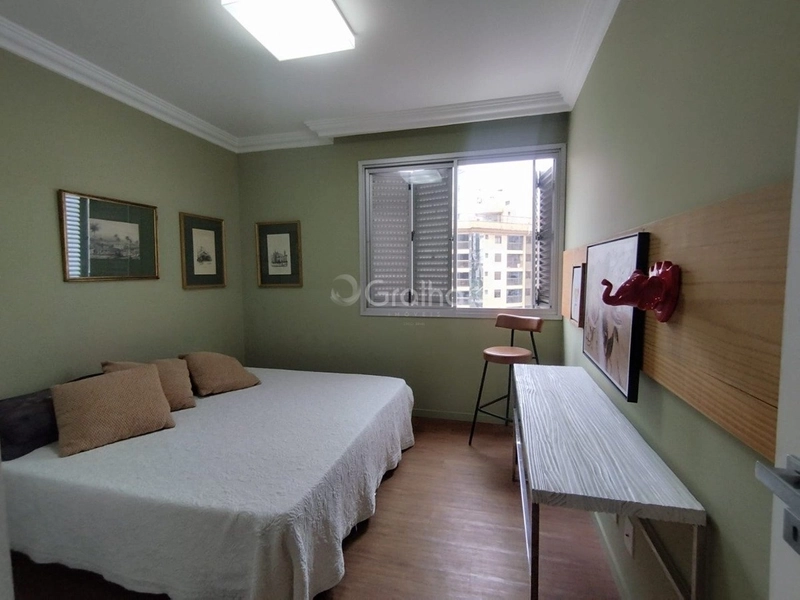 Apartamento no Centro com 5 dormitórios, sendo 2 suíte e 2 vagas: 28ª foto da galeria de imagens do imóvel