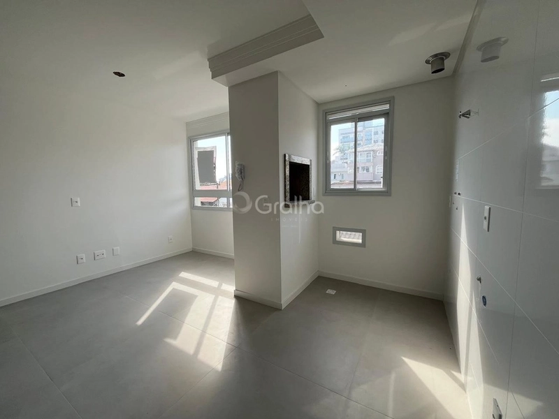 Apartamento em Coqueiros com 2 dormitórios, sendo 1 suíte e 1 vaga: 2ª foto da galeria de imagens do imóvel