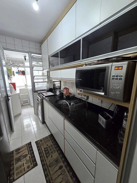 Apartamento em coqueiros com 03 dormitórios, sendo 01 suíte e 1 vaga: 11ª foto da galeria de imagens do imóvel