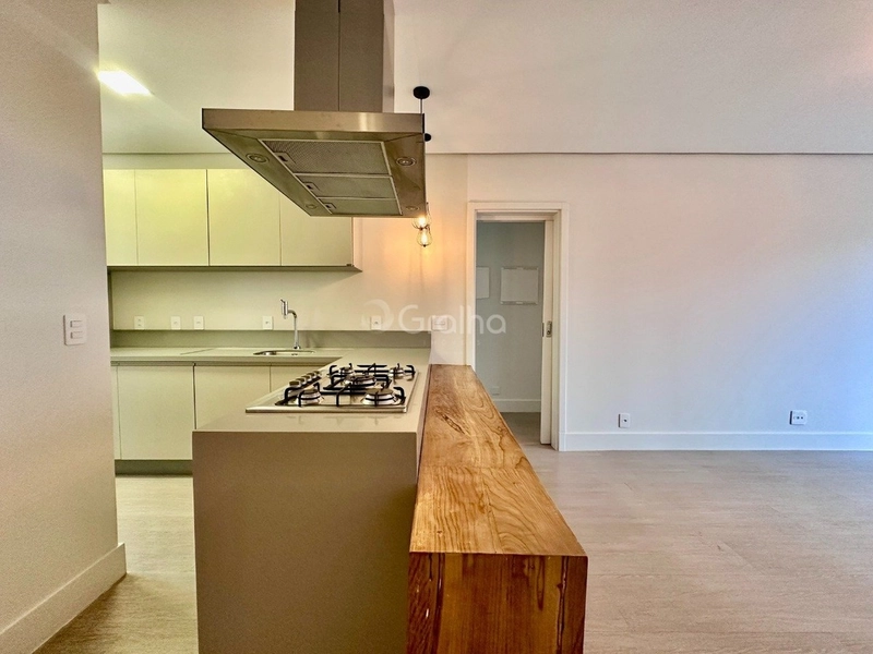 Apartamento no Centro com 3 dormitórios, sendo 1 suíte e 2 vagas: 9ª foto da galeria de imagens do imóvel
