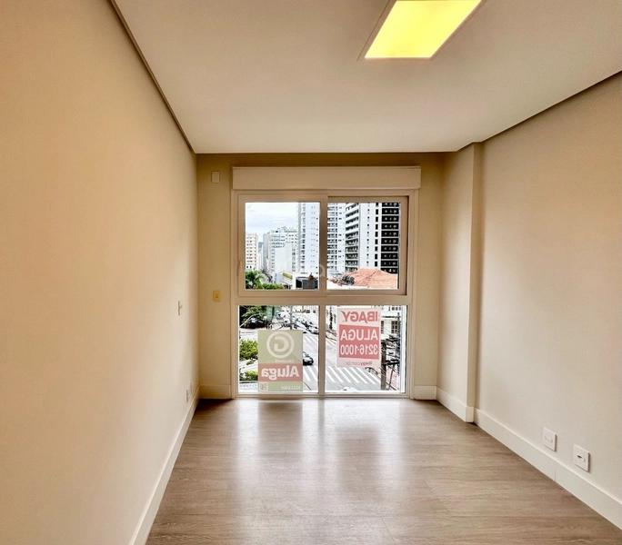 Apartamento no Centro com 3 dormitórios, sendo 1 suíte e 2 vagas: 14ª foto da galeria de imagens do imóvel