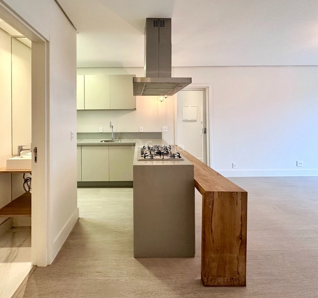 Apartamento no Centro com 3 dormitórios, sendo 1 suíte e 2 vagas: 4ª foto da galeria de imagens do imóvel