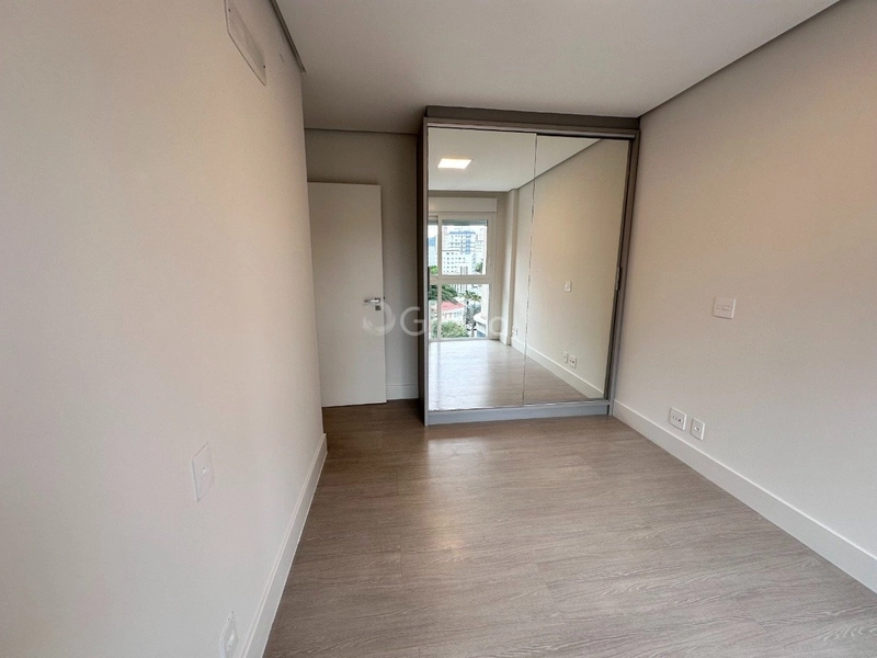 Apartamento no Centro com 3 dormitórios, sendo 1 suíte e 2 vagas: 18ª foto da galeria de imagens do imóvel