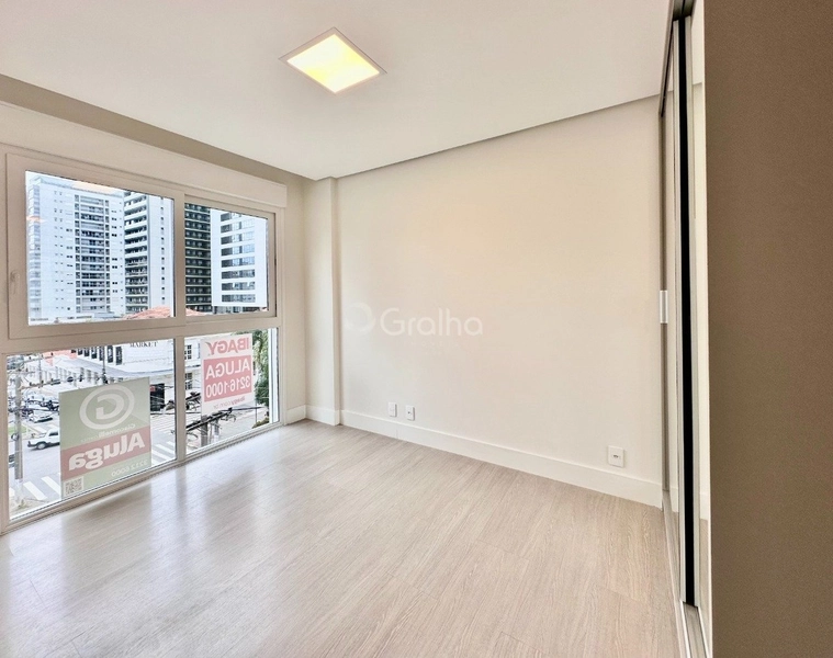 Apartamento no Centro com 3 dormitórios, sendo 1 suíte e 2 vagas: 17ª foto da galeria de imagens do imóvel