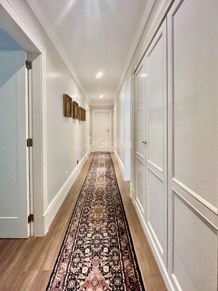 Apartamento na Beira Mar com 3 dormitórios, sendo 3 suítes e 3 vagas: 11ª foto da galeria de imagens do imóvel