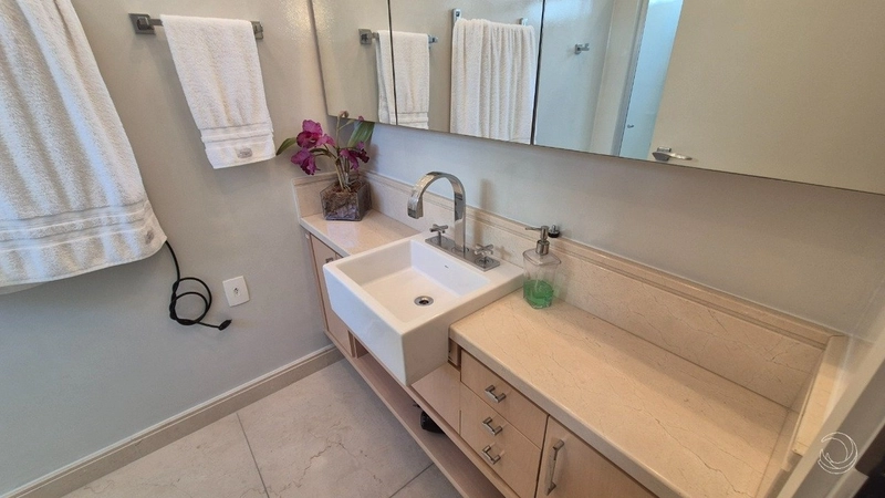 Apartamento no Centro com 3 dormitórios, sendo 3 suítes, 2 vagas: 20ª foto da galeria de imagens do imóvel