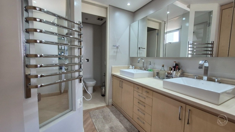 Apartamento no Centro com 3 dormitórios, sendo 3 suítes, 2 vagas: 15ª foto da galeria de imagens do imóvel