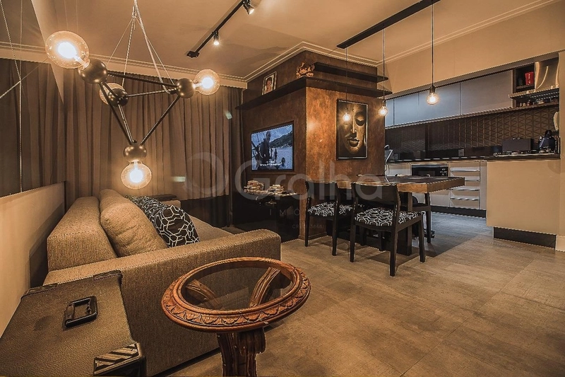 Apartamento no Centro com 2 dormitórios e 1 vaga - 73 m²: 1ª foto da galeria de imagens do imóvel