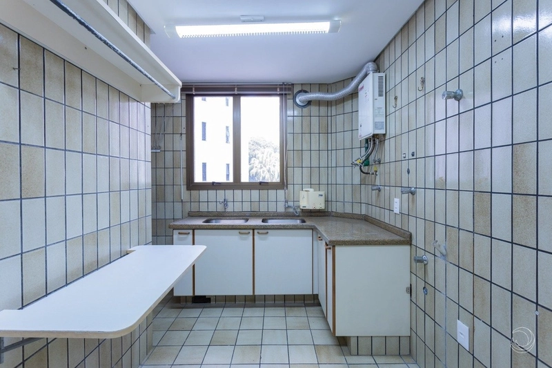 Apartamento na Beira Mar com 3 dormitórios, sendo 3 suítes e 2 vagas: 21ª foto da galeria de imagens do imóvel