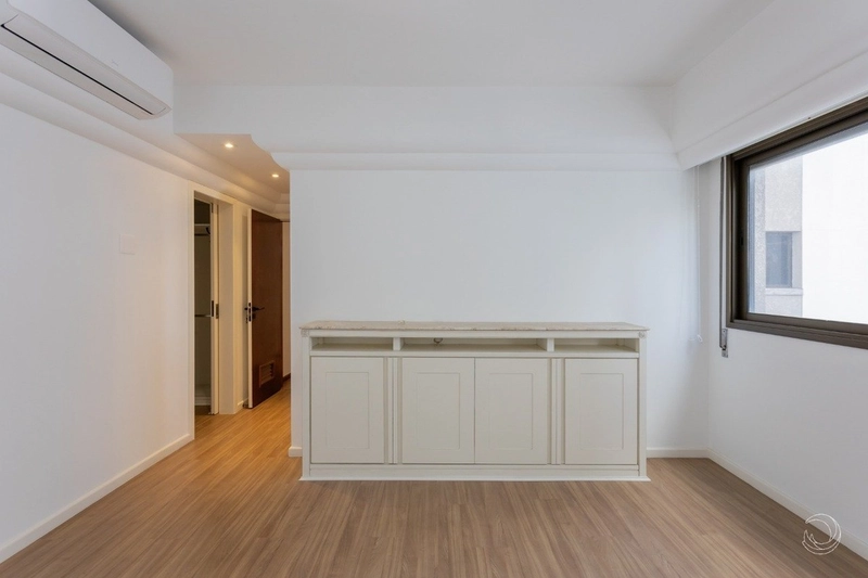 Apartamento na Beira Mar com 3 dormitórios, sendo 3 suítes e 2 vagas: 6ª foto da galeria de imagens do imóvel