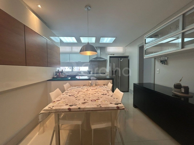 Apartamento no Centro com 3 dormitórios, sendo 3 suíte e 2 vagas 226m²: 35ª foto da galeria de imagens do imóvel