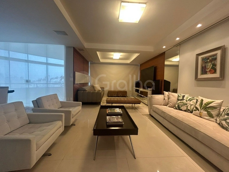 Apartamento no Centro com 3 dormitórios, sendo 3 suíte e 2 vagas 226m²: 2ª foto da galeria de imagens do imóvel