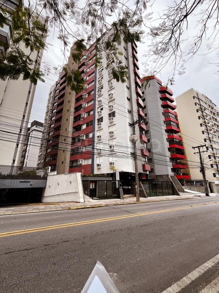 Apartamento no Centro com 3 dormitórios, sendo 1 suíte e 2 vagas: 24ª foto da galeria de imagens do imóvel
