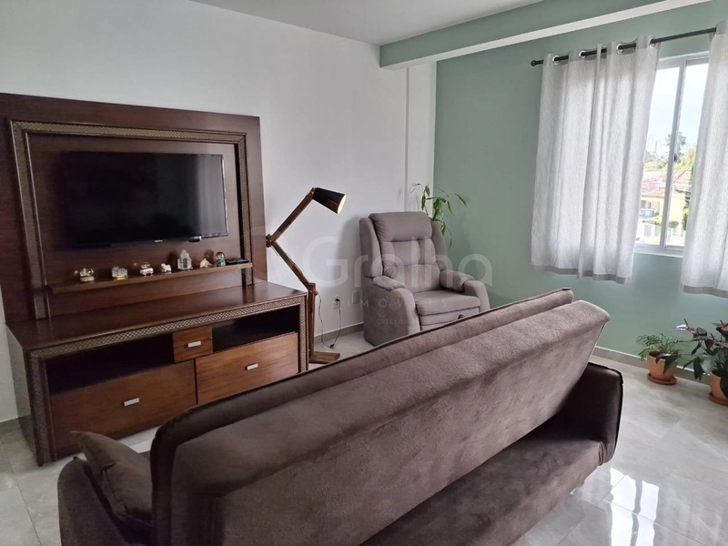 Apartamento na Carvoeira com 3 dormitórios 1 suíte e 1 vaga: 1ª foto da galeria de imagens do imóvel