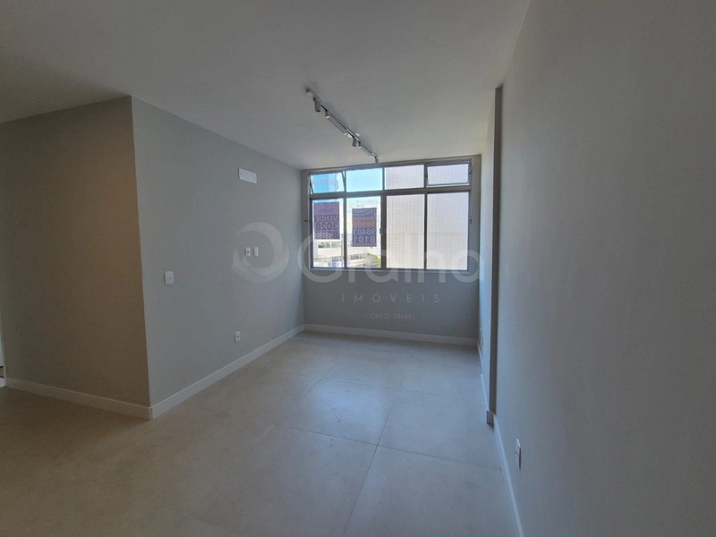 Apartamento na Agronômica com 3 dormitórios sendo 1 suíte vaga: 2ª foto da galeria de imagens do imóvel