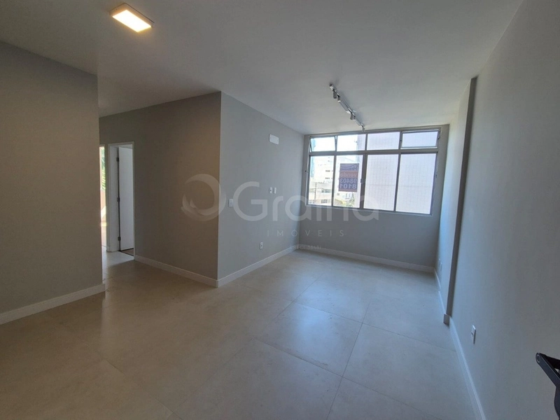 Apartamento na Agronômica com 3 dormitórios sendo 1 suíte vaga: 1ª foto da galeria de imagens do imóvel