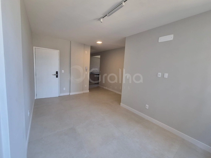 Apartamento na Agronômica com 3 dormitórios sendo 1 suíte vaga: 3ª foto da galeria de imagens do imóvel