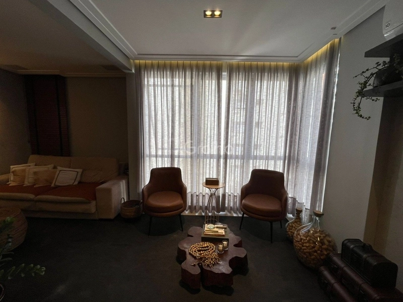 Apartamento no Centro com 2dormitórios com 2 suítes e 1 vaga: 3ª foto da galeria de imagens do imóvel