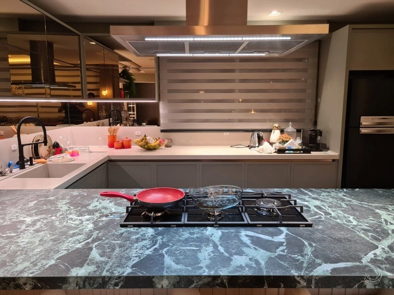 Apartamento no Centro com 3 dormitórios, sendo 3 suítes e 3 vagas: 12ª foto da galeria de imagens do imóvel