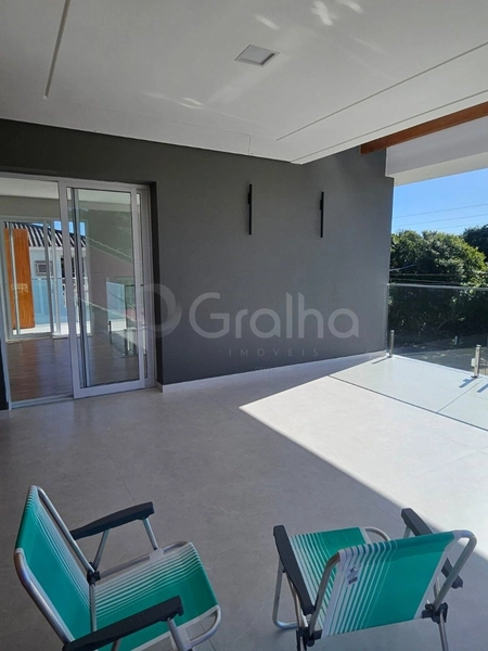 Casa a venda na Praia da Daniela com 5 dormitórios e 3 suítes: 6ª foto da galeria de imagens do imóvel