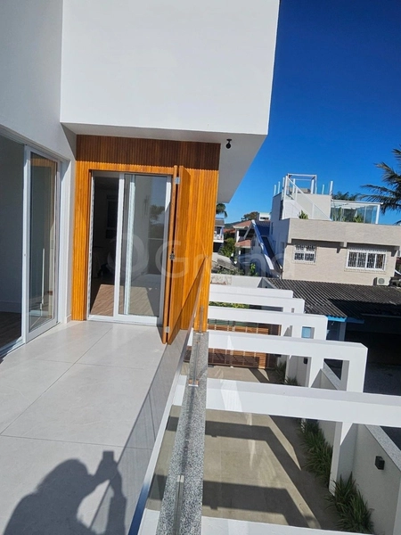 Casa a venda na Praia da Daniela com 5 dormitórios e 3 suítes: 11ª foto da galeria de imagens do imóvel