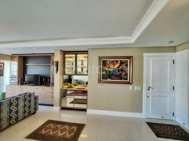 Apartamento no Centro com 3 dormitórios 2 suítes e 2 vagas: 7ª foto da galeria de imagens do imóvel