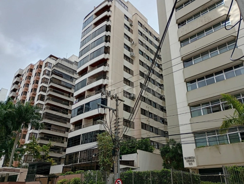 Apartamento no Centro com 3 dormitórios 2 suítes e 2 vagas: 20ª foto da galeria de imagens do imóvel