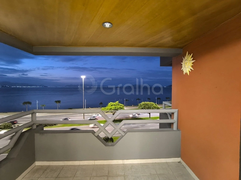 Apartamento na Agronômica  com 4 dormitórios 2 suítes e 2 vagas: 7ª foto da galeria de imagens do imóvel