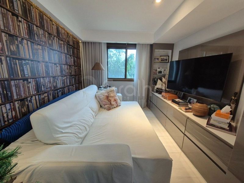 Apartamento em Coqueiros  com 2 dormitórios, sendo 2 suíte e 2 vagas: 8ª foto da galeria de imagens do imóvel