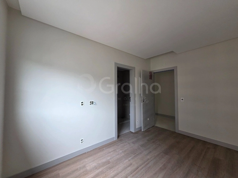 Apartamento no Centro  com 3 suítes, 2 vagas de garagem: 16ª foto da galeria de imagens do imóvel