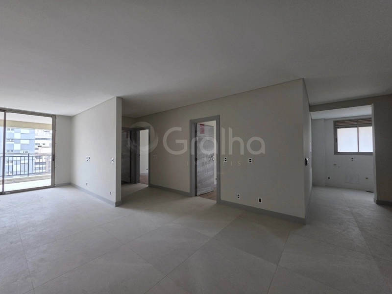 Apartamento no Centro  com 3 suítes, 2 vagas de garagem: 4ª foto da galeria de imagens do imóvel