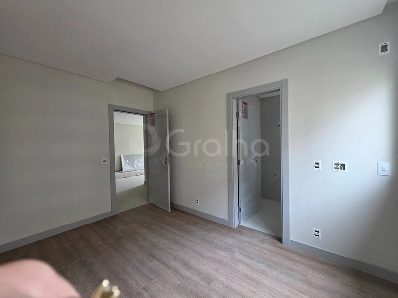 Apartamento no Centro  com 3 suítes, 2 vagas de garagem: 13ª foto da galeria de imagens do imóvel