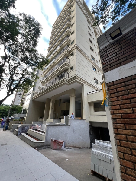 Apartamento no Centro  com 3 suítes, 2 vagas de garagem: 3ª foto da galeria de imagens do imóvel