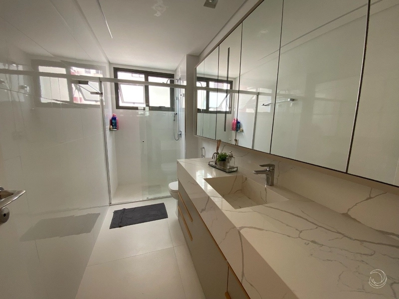 Apartamento na Beira Mar  com 3 dormitórios, sendo 3 suítes, 2 vagas: 24ª foto da galeria de imagens do imóvel