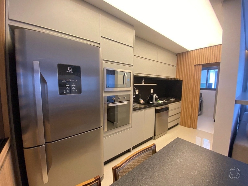 Apartamento na Beira Mar  com 3 dormitórios, sendo 3 suítes, 2 vagas: 6ª foto da galeria de imagens do imóvel