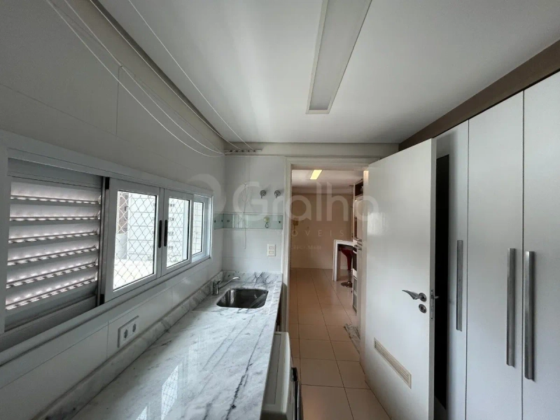 Apartamento a venda no Centro com 3 suítes e 2 vagas -  171 m²: 8ª foto da galeria de imagens do imóvel