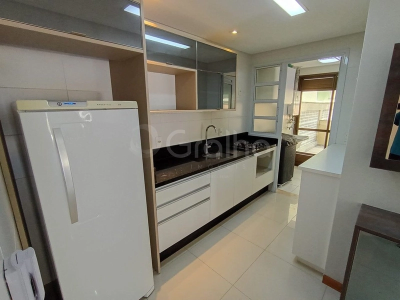 Apartamento na Trindade com 3 dormitórios 1 suíte e 2 vagas: 4ª foto da galeria de imagens do imóvel