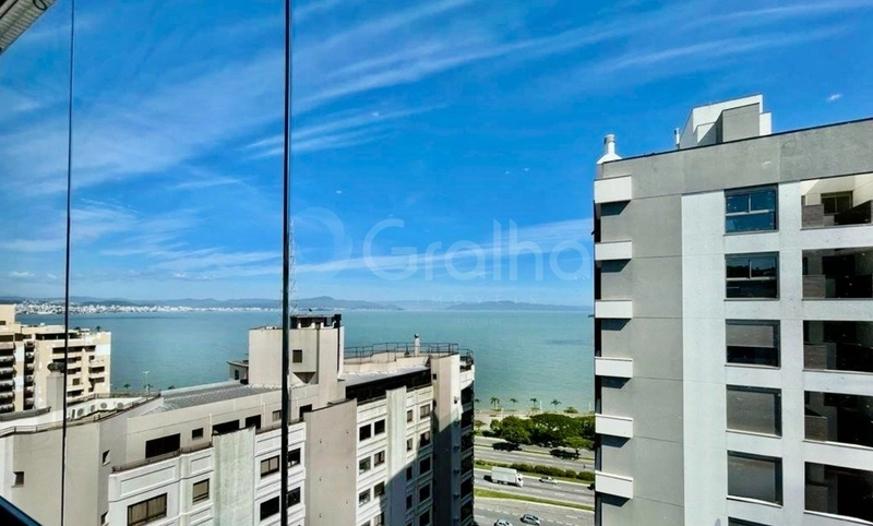 Apartamento na Agronômica com 3 dormitórios, sendo 1 suíte e 2 vagas: 12ª foto da galeria de imagens do imóvel