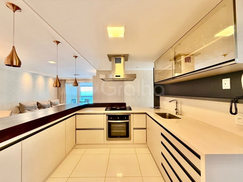 Apartamento na Agronômica com 3 dormitórios, sendo 1 suíte e 2 vagas: 3ª foto da galeria de imagens do imóvel